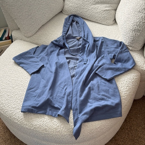 Eddie Bauer Cardigan and Tshirt ensemble - Picture 1 of 4